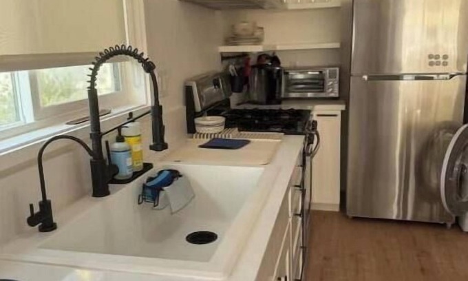 Studio City Apartment | NEW Cozy Studio City Guesthouse in Prime Location
