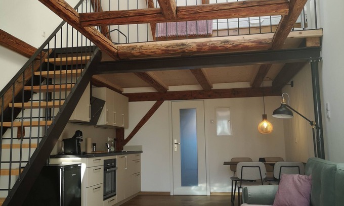 Windach Apartment | New, cozy vacation apartment. Only 2 km walk to the beautiful Ammersee.
