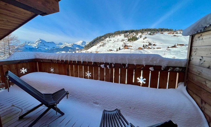 Notre-Dame-de-Bellecombe Apartment | New duplex at the foot of the slopes with WiFi and private parking