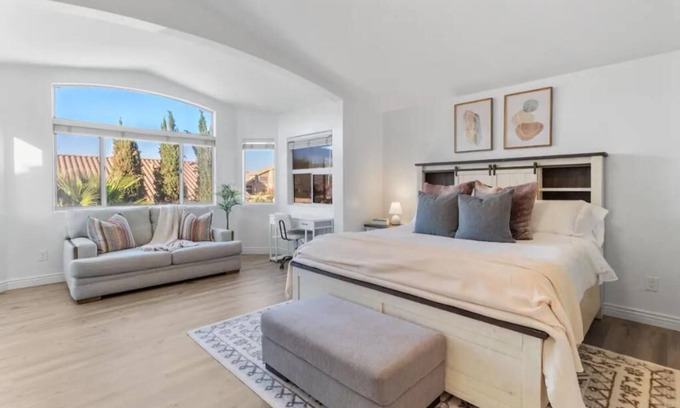 Arabian Views House | NEW! Family Fun Pool Grill Pool Table