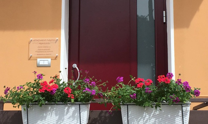 Peschiera del Garda Apartment | NEW Francesco apartment, Peschiera del Garda in quiet and central area