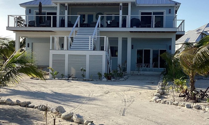 Treasure Cay Cottage | New home w/gorgeous ocean views.,Boat slip , stunning deck & beach access.