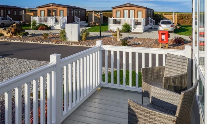 Looe House | New in 2017. Luxurious 14ft-wide holiday home.