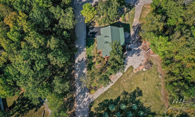Salesville House | NEW! King Suites - HOT TUB – minutes to Lake/River