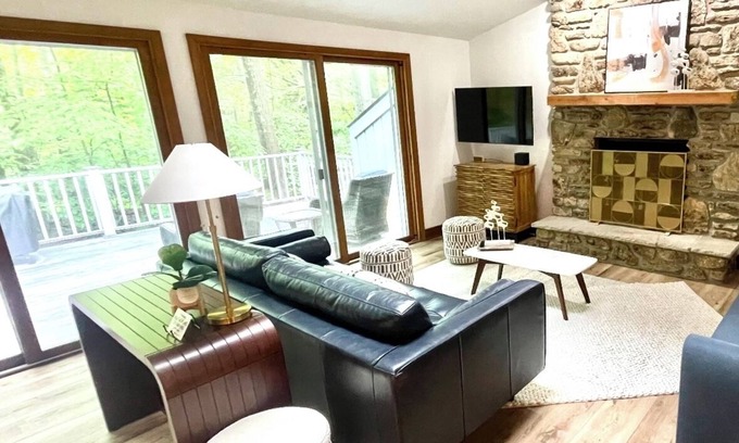 Ellison Bay House | NEW LISTING! 3/2 CHARMING HOME IN THE WOODS OF ELLISON BAY/NORTHERN DOOR COUNTY