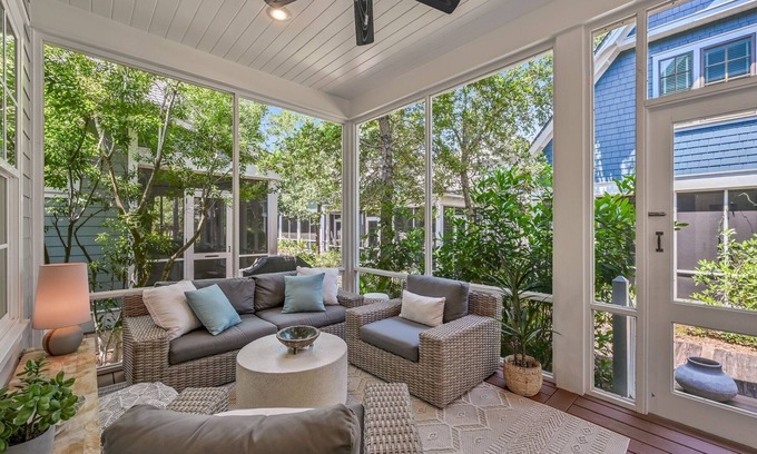 WaterSound West Beach House | NEW LISTING in Watersound West-4 Bikes- Community Pool/Heated Seasonally-`Half Moon Hideaway`