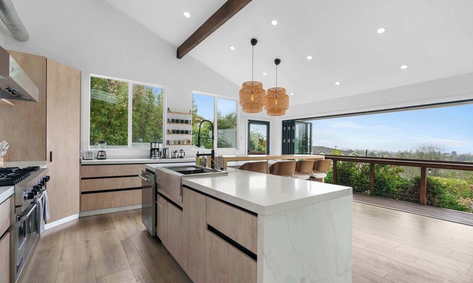 Pacific Palisades House | New Listing! Palisades Paradise by Colby & Conrad!