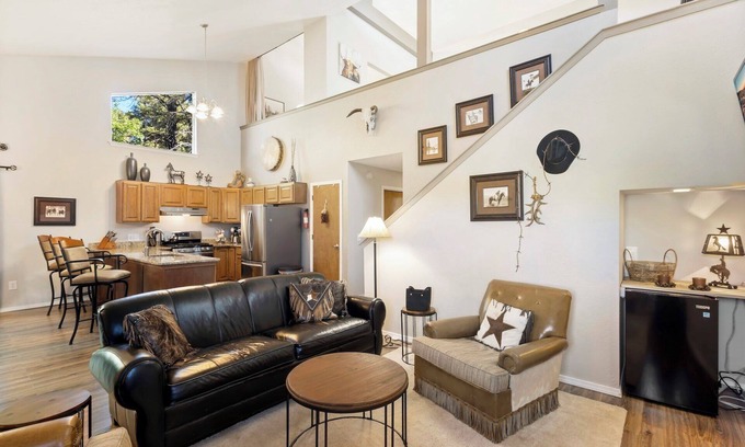 Pagosa Springs House | New Listing! Quaint Pagosa Home | Lake Views | BBQ