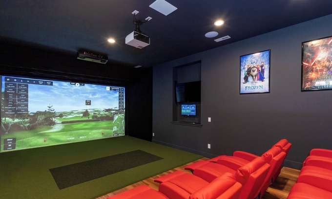 The Galena Territory House | New/Lux/Secluded/4.4 Acres/Golf sim/Theater/Game room/Firepit/Hot tub
