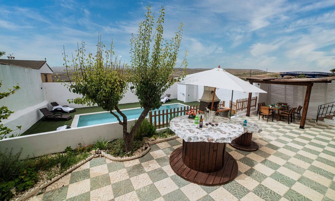 Padul House | New.magnifico Apartamento Planta Baja: Piscina Privada, Bbq, Jardín & Parking