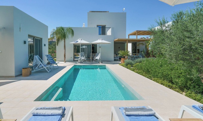 Rethymno Villa | New Modern Villa w/Private Swimming Pool & BBQ