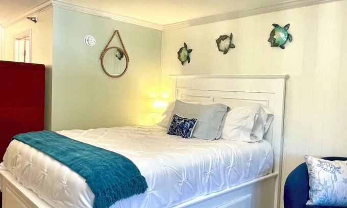 Ogunquit Condo | NEW! Peaceful Coastal Gem in Ogunquit! Easy walk to everything! Pool & backyard