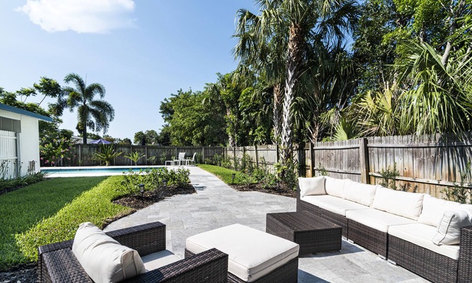 Lake Park House | New pool! 4 Bed 3 bath home -Fenced yard in trendy Lake Park- City of Naples.