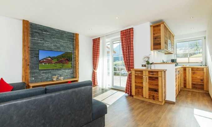 Ruhpolding Apartment | NEW - Reifelberg 45 sqm, terrace, kitchen, 1 bedroom, living room, max 3 pers, WLAN