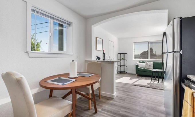 Hilltop Apartment | New Remodeled 1BR/1BA in DT Tacoma - 1