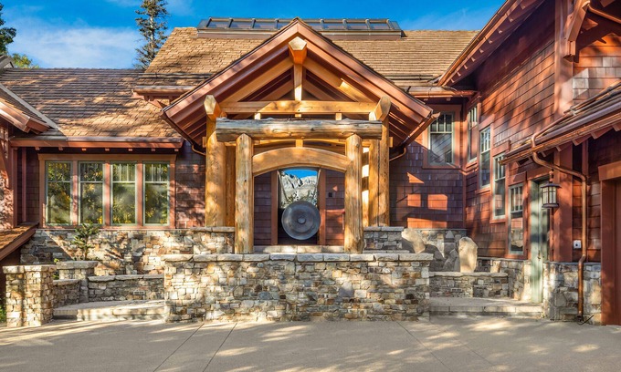 Mountain Village House | NEW RENTAL ! Zen on Sundance ! Ski In Ski Out 5 Bedroom