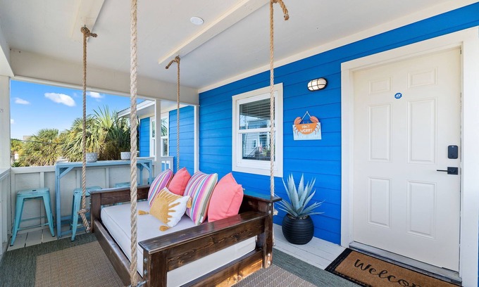 Pensacola Beach House | NEW-Retro-inspired beach house, 4-min walk to beach, turfed yard, pirate playset