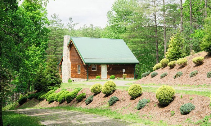 Providence Cabin | New River Haven - Kayak the River. Secluded