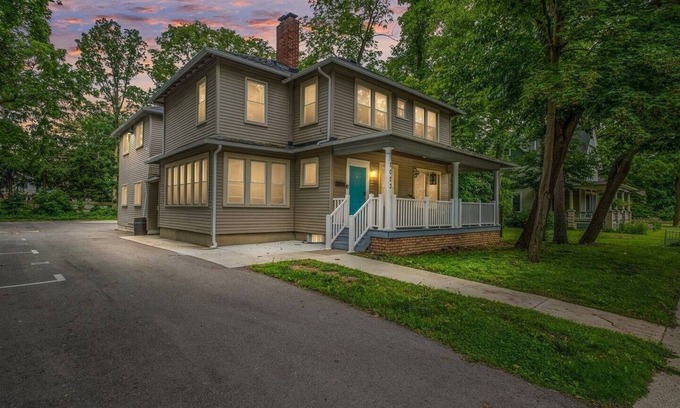 College Heights Apartment | NEW! Stylish Sanctuary Near EMU: Ideal for Med Students