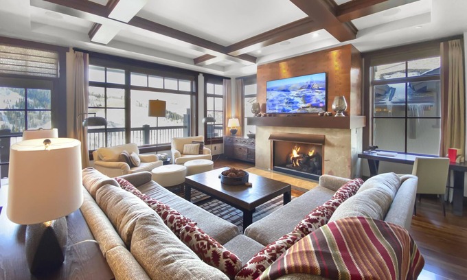 Empire Pass Condo | New! The 401! Luxury Ski-In/Ski-Out at Deer Valley w/Hot Tub-Fitness Center!