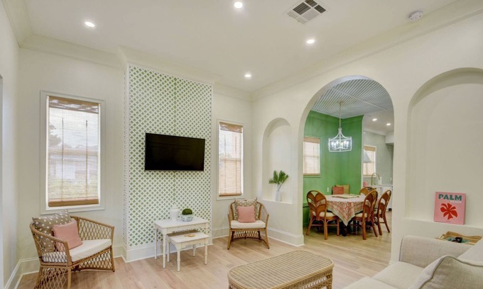 Southwest House | NEW The Theodora Chase Cottage and Carriage House