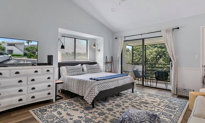 Ponte Vedra Condo | New to VRBO! Awesome renovation and steps to the beach!