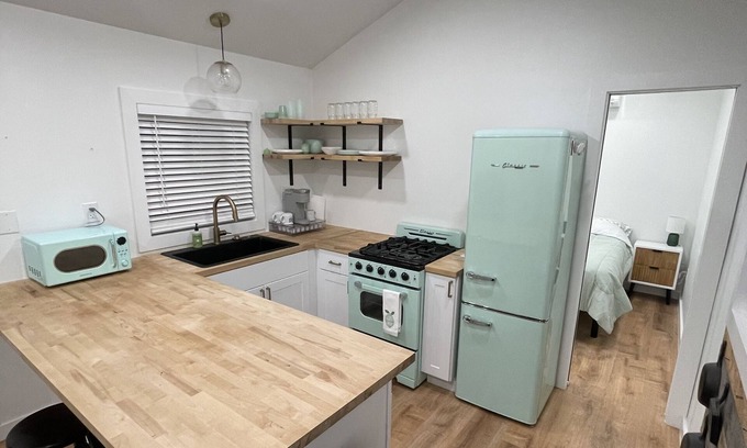 Maynardville House | NEW! Valley Bluff Tiny House, Wooded Privacy, Ample Parking