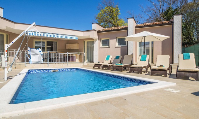 Strmac Villa | NEW villa Dina - disabled friendly