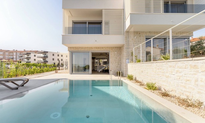 Krk Villa | New villa with pool, beach - TRAVELER Reibeburo Krk - ID 2395