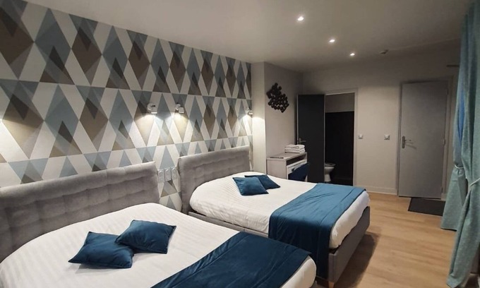 Etretat Hotel | New Windsor