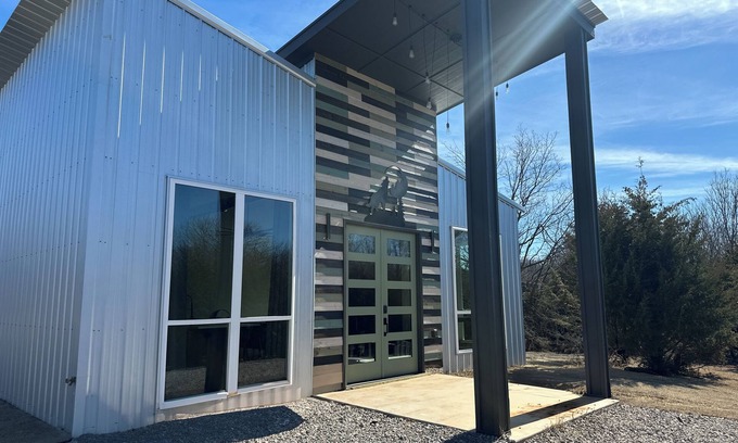 Purcell House | New Yote Cabin with Pool Table & Fireplace, 18 Minutes South of Norman
