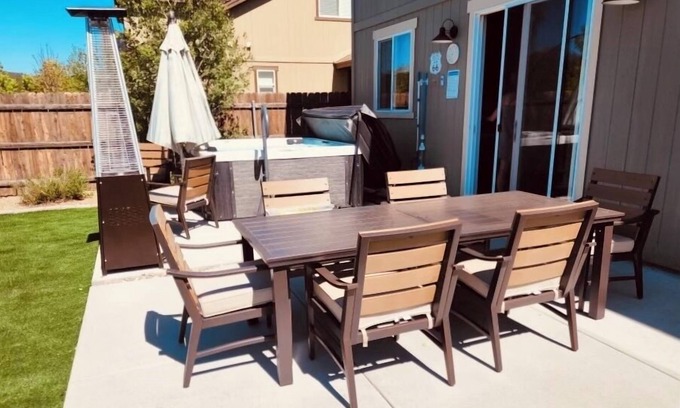 Bellemont House | Newly built home near downtown Flagstaff, sleeps 8, large backyard and amenities