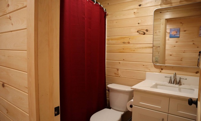 Lincoln House | Newly Built Home: Perfectly Located Near Loon Mountain & Downtown Lincoln, NH!