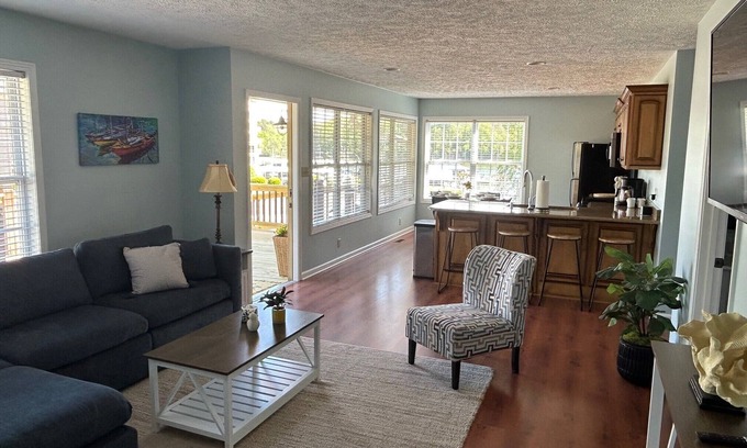 Iuka House | Newly refreshed, charming 3-bedroom Pickwick Lake house located at Grand Harbor!
