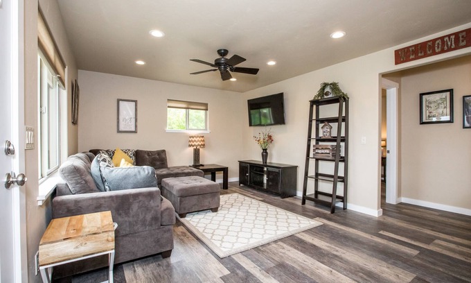 Evergreen House | Newly Remodeled 2BD 1BA Home in Kalispell! Close to Glacier, Whitefish and more.