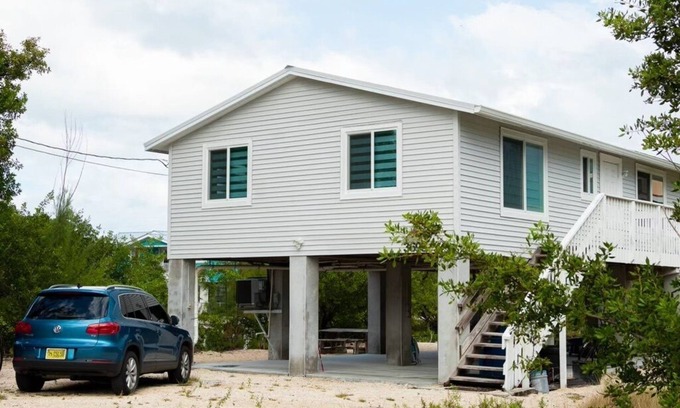 Port Pine Heights House | Newly Remodeled Corner House on the Water