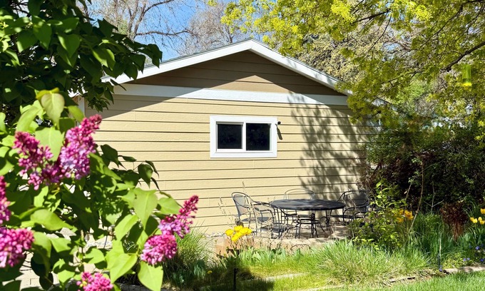 Rimrock House | Newly Renovated 3BR Oasis - Close to Dining + Private Backyard Fire Pit