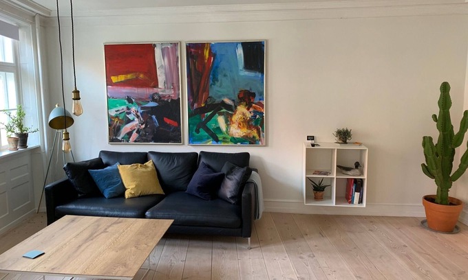 Copenhagen City Centre Condo | Newly renovated and historical preserved apartment