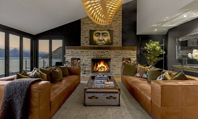 Fernhill House | NEWLY RENOVATED Matakauri House