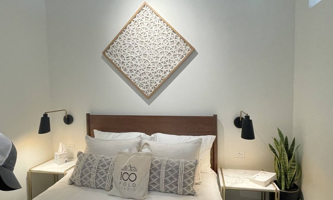 Lakeside Apartment | Newly renovated, modern Lakeside apartment. Great location all year.