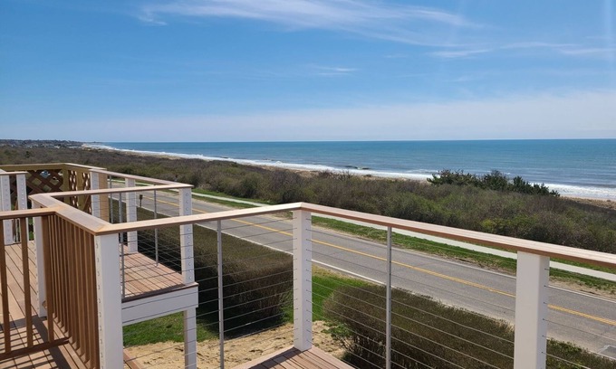 Montauk Condo | Newly Renovated Montauk Oceanfront Condo- steps to Beach, Fishing, Golf, & Town!