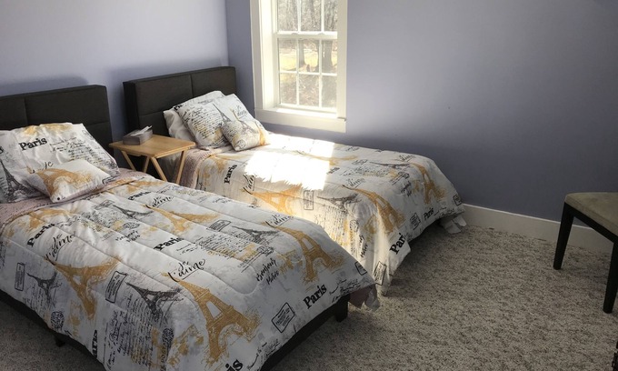 Dorset House | Newly renovated mountain view close to skiing and horse show