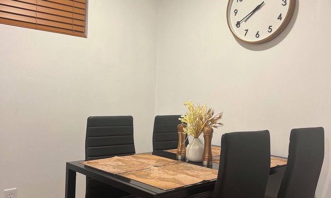 Glendale House | Newly Renovated Split-Level Lower Unit 2-bedroom house in Salt Lake, With WiFi