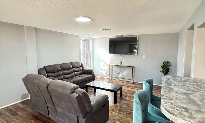 Mason House | Newly updated home on Spruce St