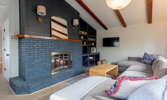 Three Oaks House | Newly updated wooded retreat near Three Oaks and Union Pier