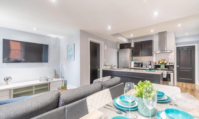 Centretown West Apartment | Newly Upgraded Pet-Friendly Apartment