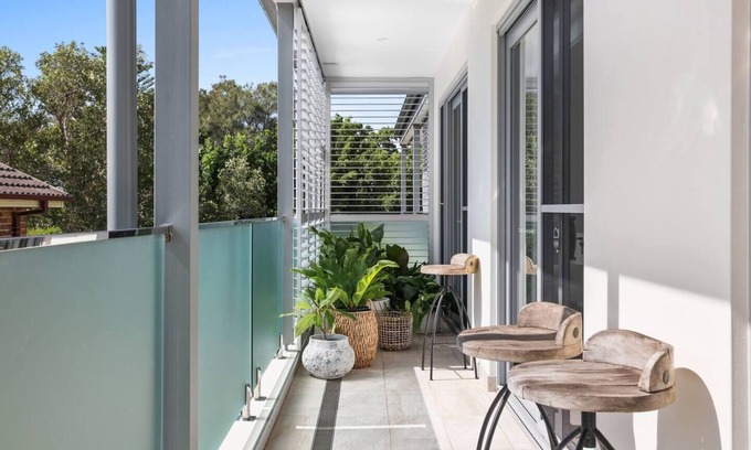 Newport Apartment | Newport Beach Bliss: Luxe Living 3 Bedroom, 2 Bath