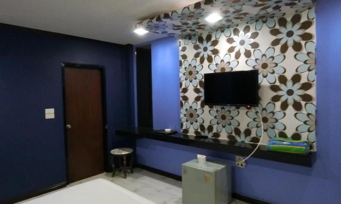 Phaya Thai Hotel | NewYork Suite Hotel