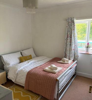 Cambridge Apartment | Next to double Nobel Laureate