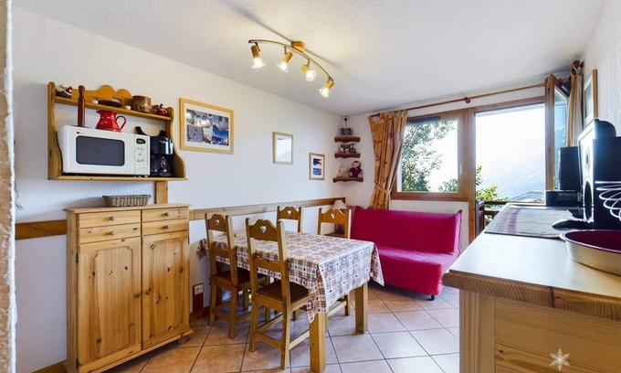 La Rosiere Apartment | NICE 1 ROOM APARTMENT